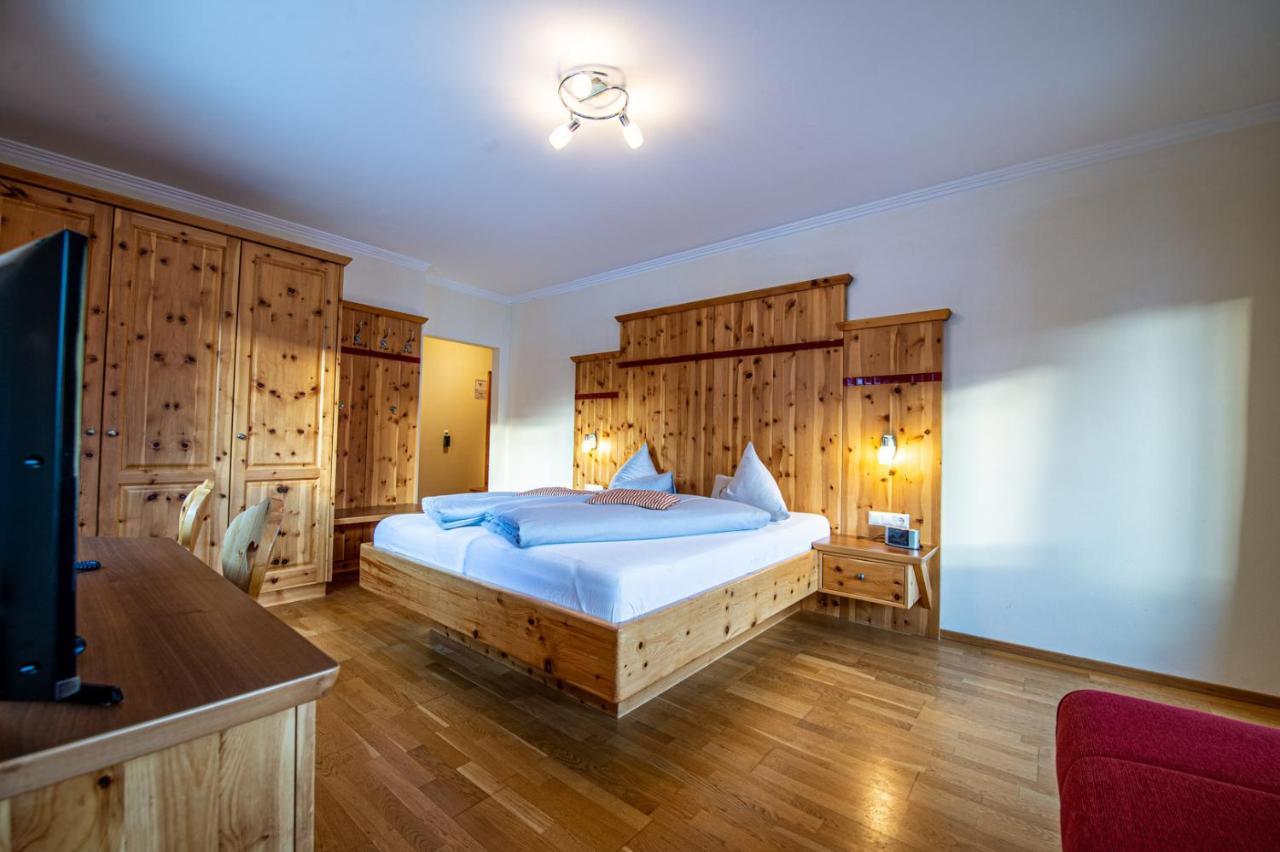 באד קליניקירשהיים Hotel Raunig מראה חיצוני תמונה